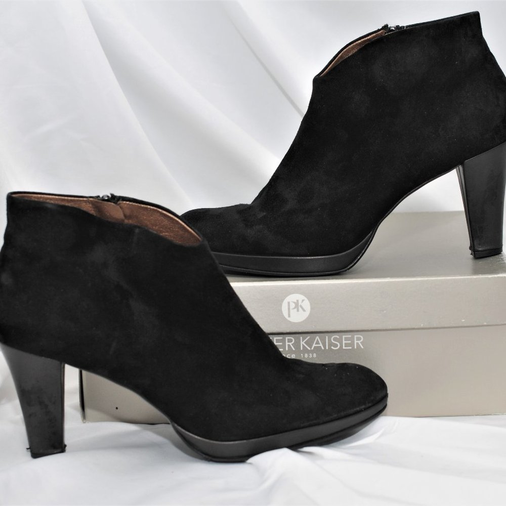 Designer "Peter Kaiser" Soft Black Suede Booties